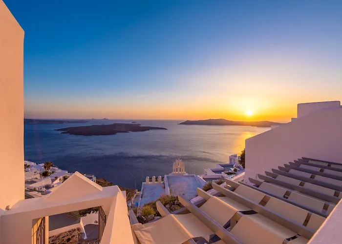 Exclusive Fira (Santorini)