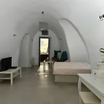 Exclusive Fira (Santorini)