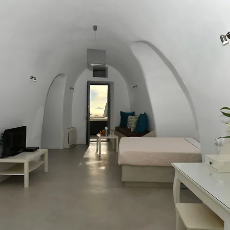 Exclusive Fira (Santorini)