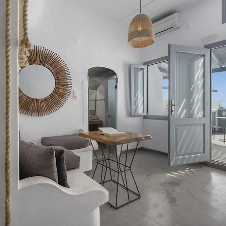 Exclusive Fira (Santorini)