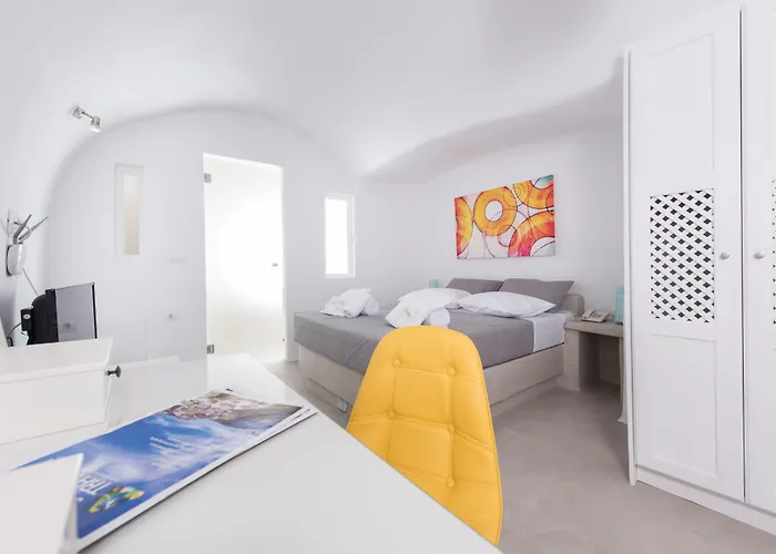 Exclusive Hotel Fira (Santorini)