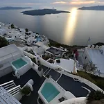 Exclusive 3* Φηρά